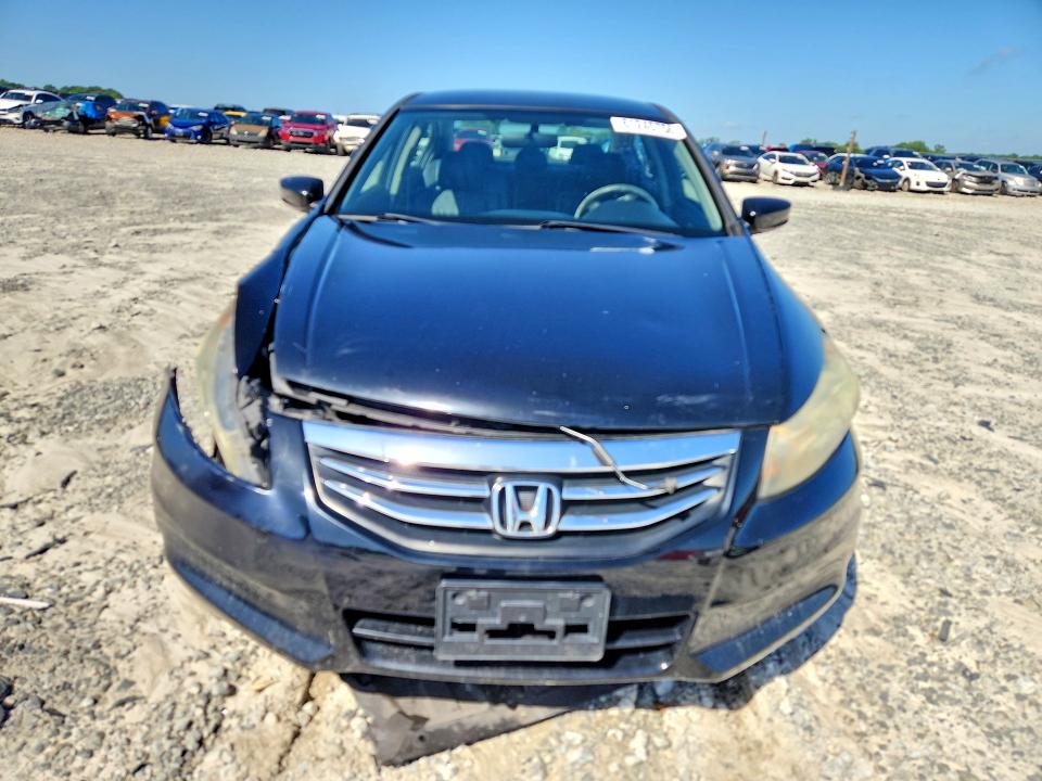 61245756 :رقم المزاد ، 1HGCP2F69CA125675 vin ، 2012 Honda Accord مزاد بيع