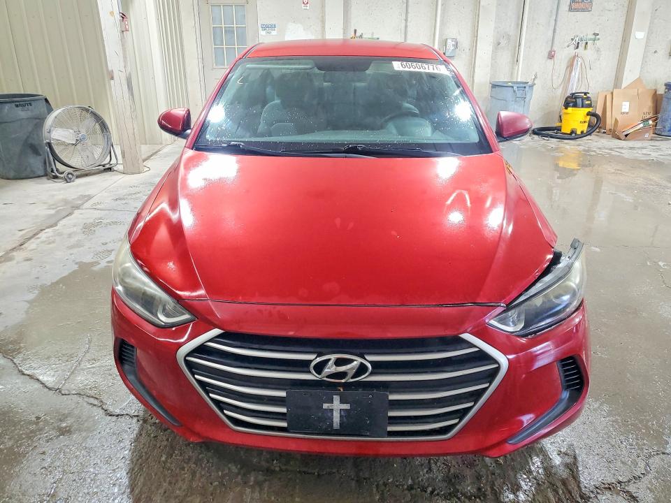 60606776 :رقم المزاد ، 5NPD74LF2HH037327 vin ، 2017 Hyundai Elantra مزاد بيع