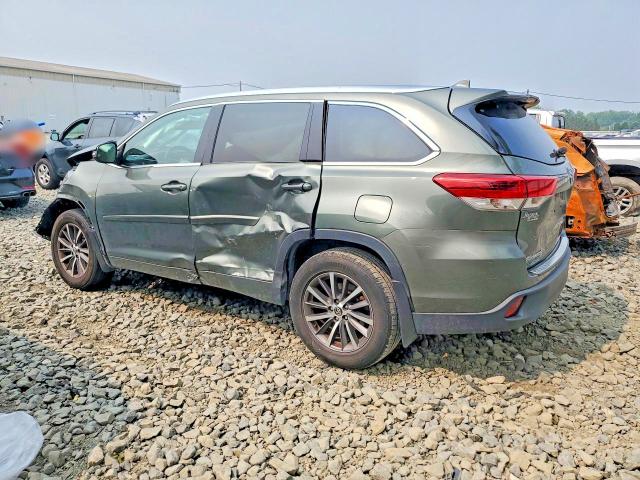 61290616 :رقم المزاد ، 5TDJZRFH1JS910511 vin ، 2018 Toyota Highlander مزاد بيع