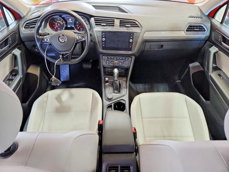 60822606 :رقم المزاد ، 3VV2B7AX0JM074574 vin ، 2018 Volkswagen Tiguan مزاد بيع