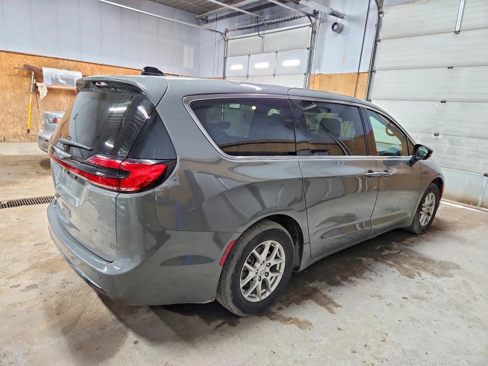 61850856 :رقم المزاد ، 2C4RC1BG6SR556501 vin ، 2025 Chrysler Pacifica مزاد بيع