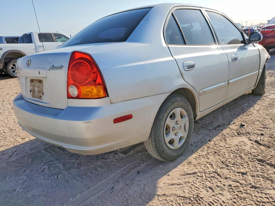 60503196 :رقم المزاد ، KMHCG45C25U598638 vin ، 2005 Hyundai Accent مزاد بيع
