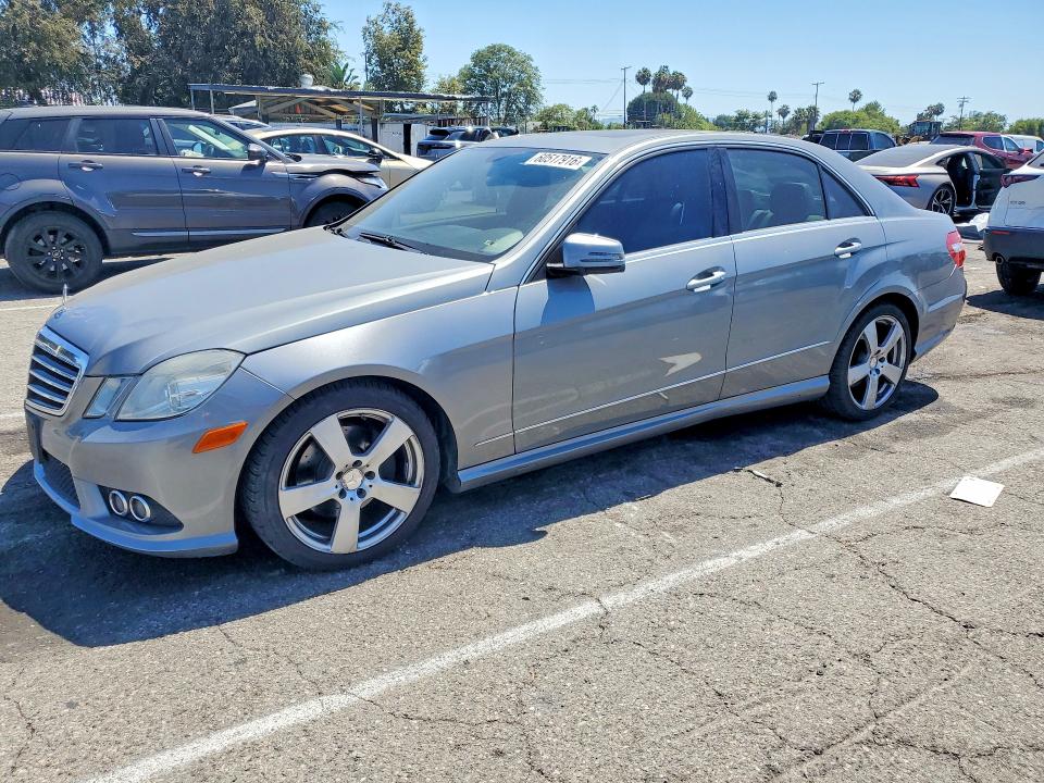 60517916 :رقم المزاد ، WDDHF5GB2AA073894 vin ، 2010 Mercedes-benz E مزاد بيع