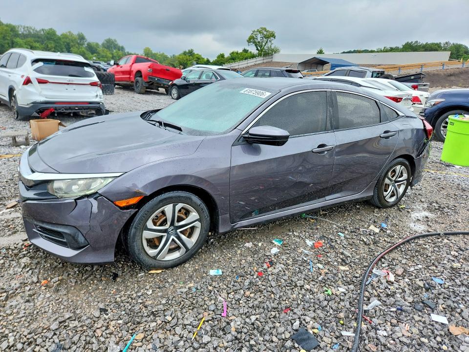 Продажа на аукционе авто 2018 Honda Civic, vin: 19XFC2F55JE006627, номер лота: 61875906