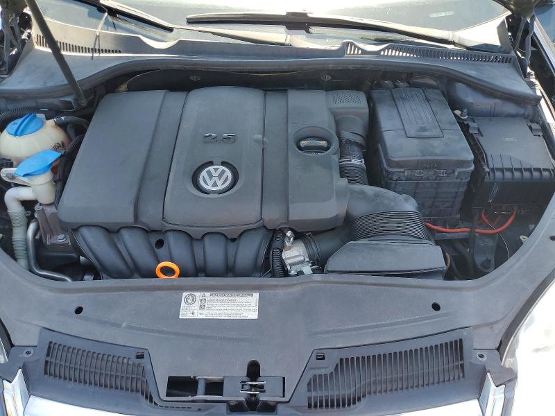 62713086 :رقم المزاد ، 3VWAZ7AJ4AM128165 vin ، 2010 Volkswagen Jetta مزاد بيع
