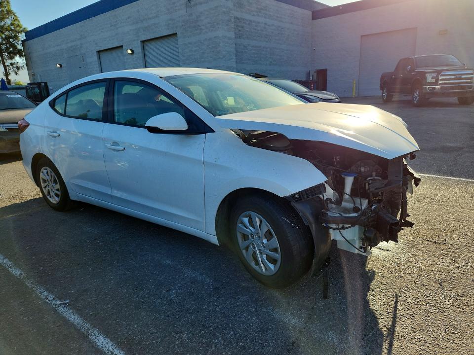 2019 Hyundai Elantra მანქანა იყიდება აუქციონზე, vin: 5NPD74LF1KH425804, აუქციონის ნომერი: 61875376