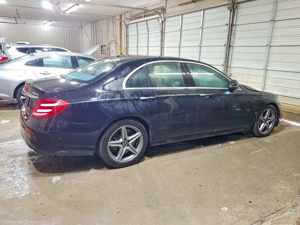 Продажа на аукционе авто 2019 Mercedes-benz E, vin: WDDZF6JB6KA555112, номер лота: 61177436