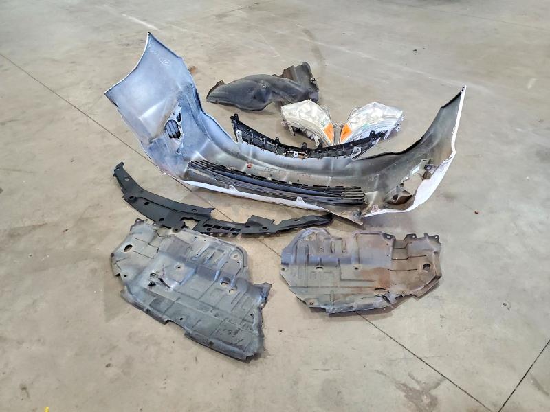 60777956 :رقم المزاد ، 4T4BF1FK5CR196408 vin ، 2012 Toyota Camry مزاد بيع