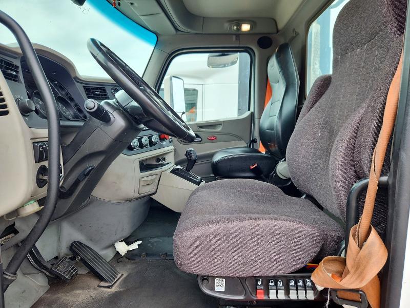 Продаж на аукціоні авто 2018 Peterbilt 579, vin: 1XPBA48X2JD478380, номер лоту: 61967866
