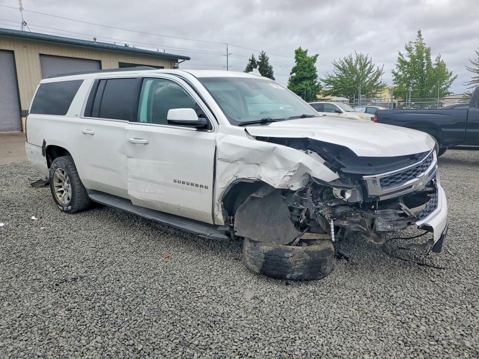 2015 Chevrolet Suburban მანქანა იყიდება აუქციონზე, vin: 1GNSKJKC7FR512124, აუქციონის ნომერი: 61064766