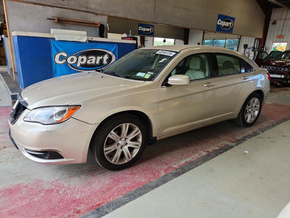 Продаж на аукціоні авто 2013 Chrysler 200, vin: 1C3CCBBB9DN615092, номер лоту: 60946126