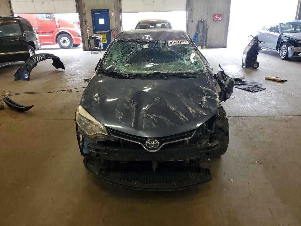 61447756 :رقم المزاد ، 2T1BURHE2FC430399 vin ، 2015 Toyota Corolla مزاد بيع