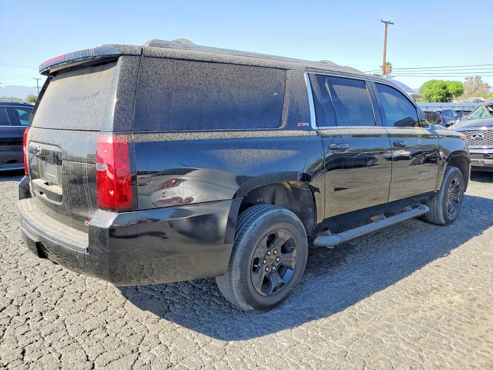 63544426 :رقم المزاد ، 1GNSKHKC7LR130339 vin ، 2020 Chevrolet Suburban مزاد بيع