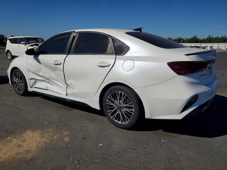 2022 Kia Forte მანქანა იყიდება აუქციონზე, vin: 3KPF54AD7NE429218, აუქციონის ნომერი: 60041776