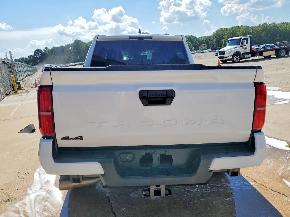 60215806 :رقم المزاد ، 3TMLB5JN0SM134473 vin ، 2025 Toyota Tacoma مزاد بيع