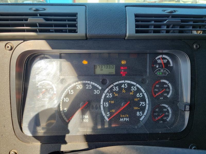 2015 Freightliner Cascadia მანქანა იყიდება აუქციონზე, vin: 3AKJGLD53FSBT5505, აუქციონის ნომერი: 62479146