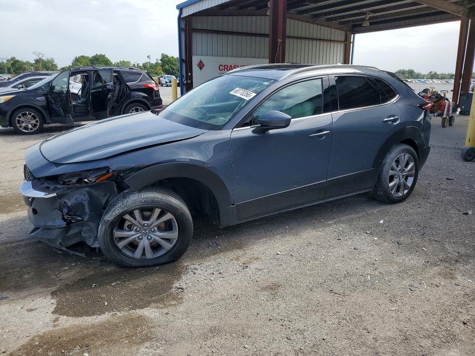 60770266 :رقم المزاد ، 3MVDMAEM5LM100389 vin ، 2020 Mazda Cx-30 مزاد بيع