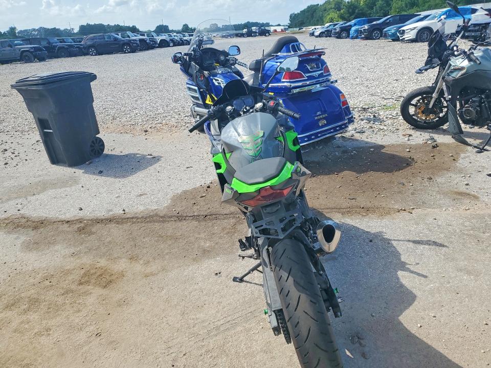 61603906 :رقم المزاد ، JKAEXKG16KDA30432 vin ، 2019 Kawasaki Ex400 مزاد بيع