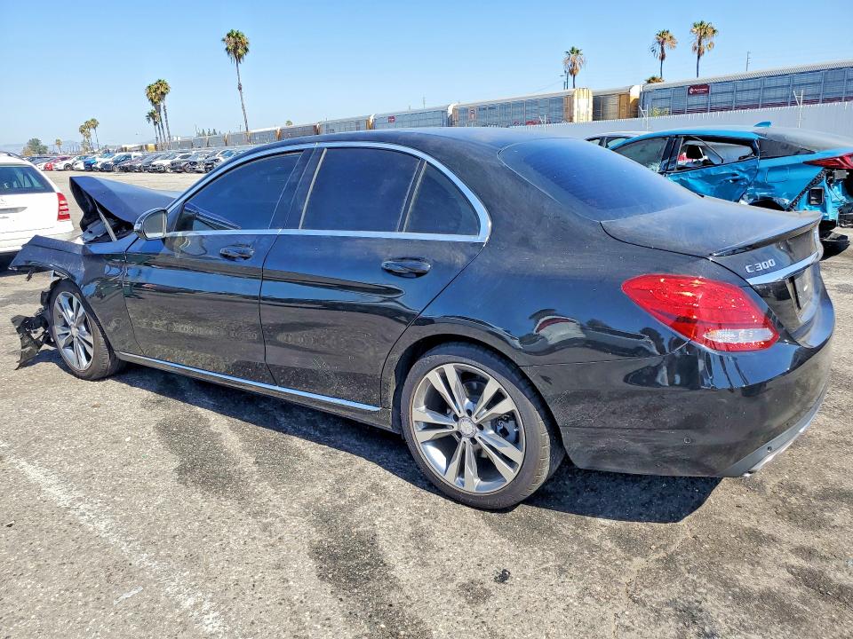 Продажа на аукционе авто 2017 Mercedes-benz C, vin: 55SWF4JB8HU197009, номер лота: 61117796
