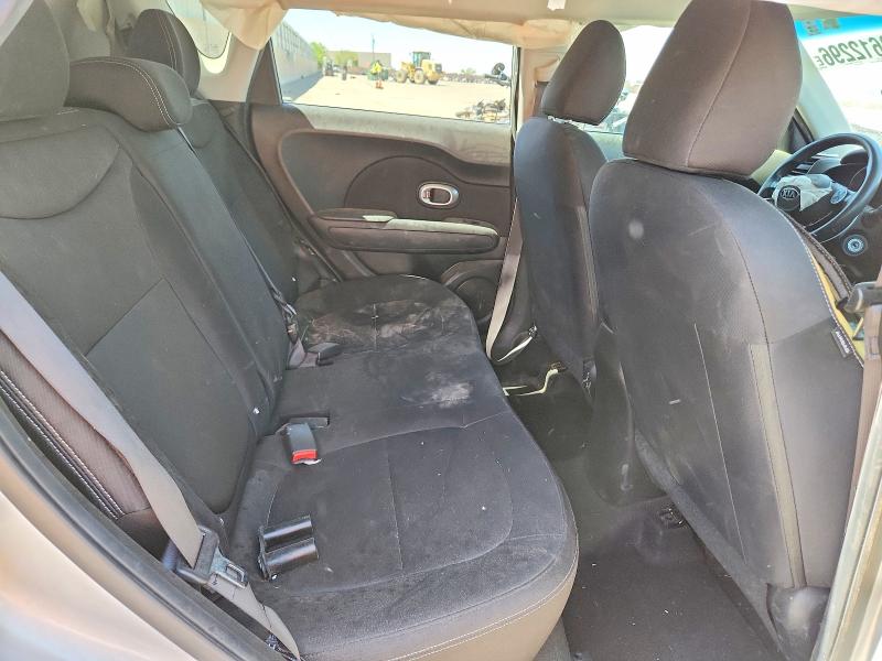 60612296 :رقم المزاد ، KNDJN2A24F7817151 vin ، 2015 Kia Soul مزاد بيع