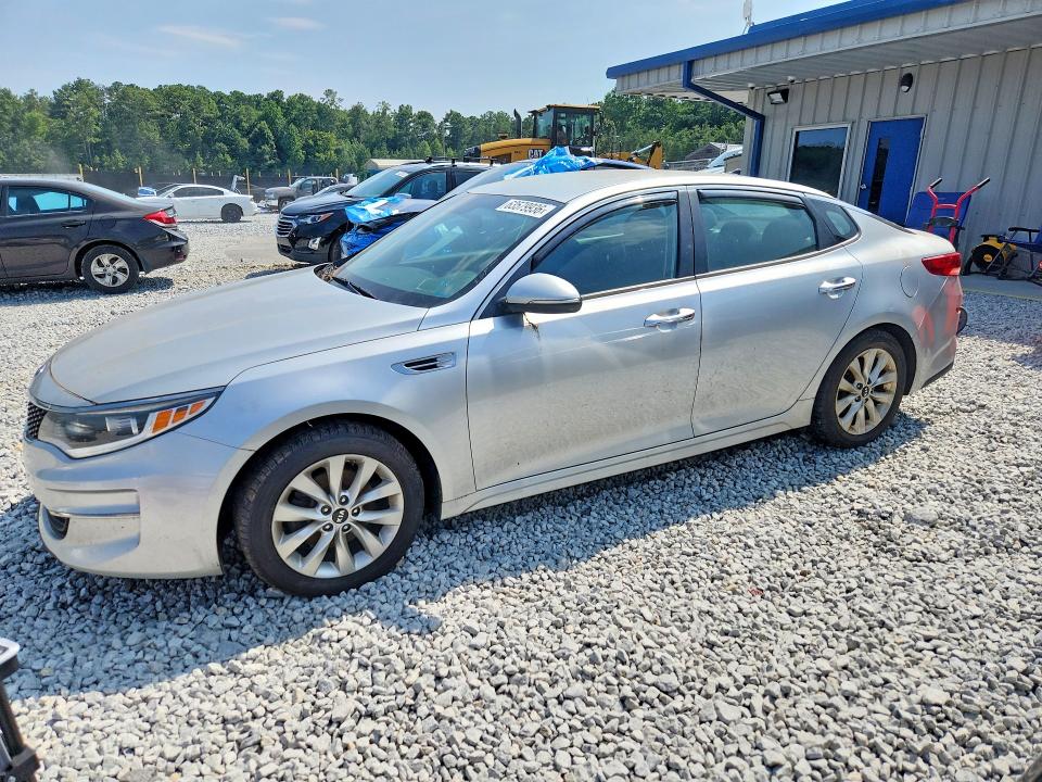 Auction sale of the 2017 Kia Optima, vin: 5XXGT4L38HG121811, lot number: 63579936