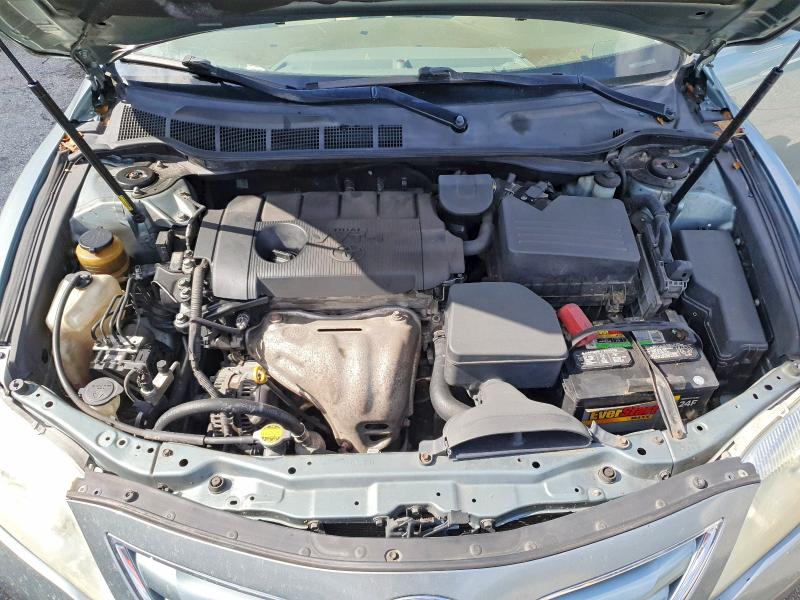 61740046 :رقم المزاد ، 4T1BF3EKXBU672139 vin ، 2011 Toyota Camry مزاد بيع