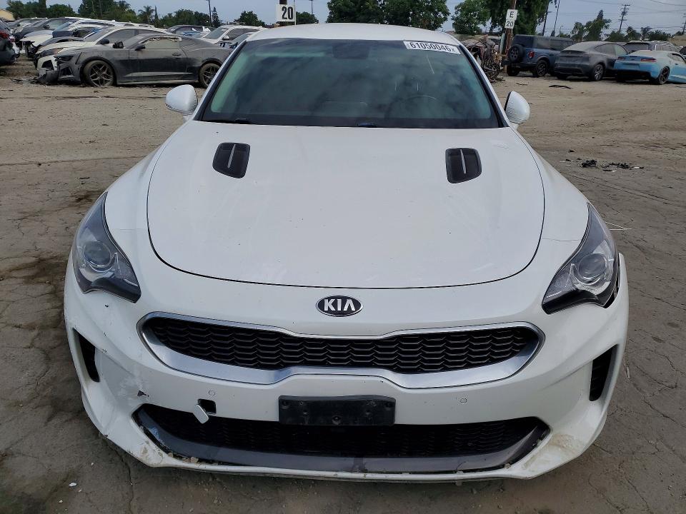 61050046 :رقم المزاد ، KNAE15LA2K6067118 vin ، 2019 Kia Stinger مزاد بيع