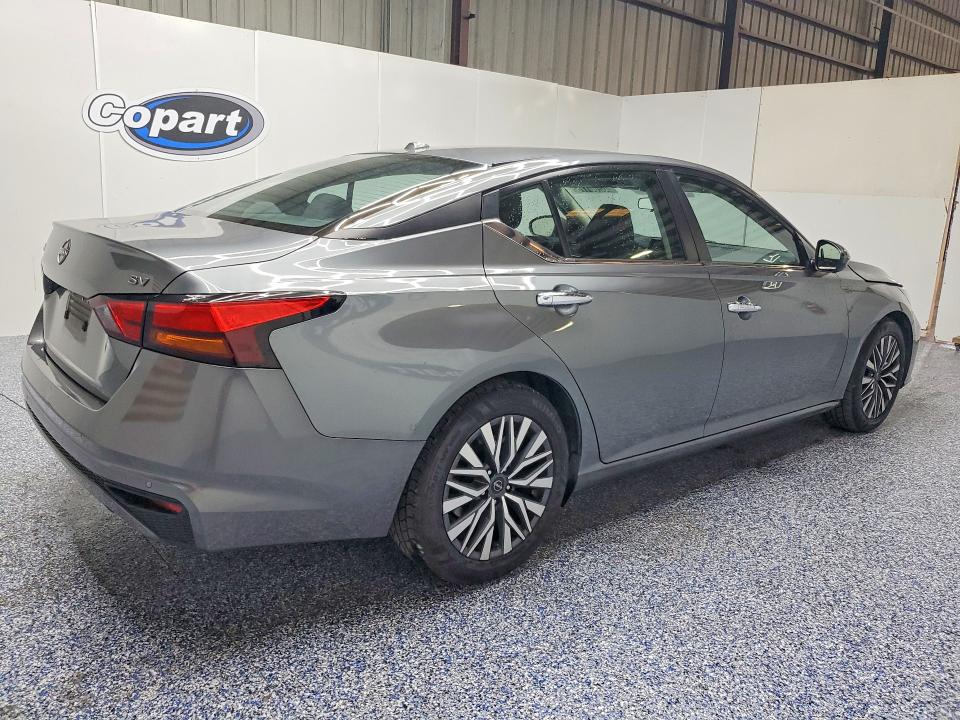 60200176 :رقم المزاد ، 1N4BL4DV3PN339884 vin ، 2023 Nissan Altima مزاد بيع