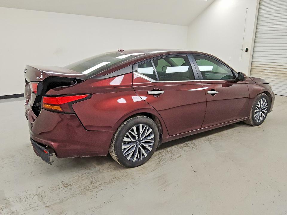 Продаж на аукціоні авто 2023 Nissan Altima, vin: 1N4BL4DV8PN374825, номер лоту: 61104996