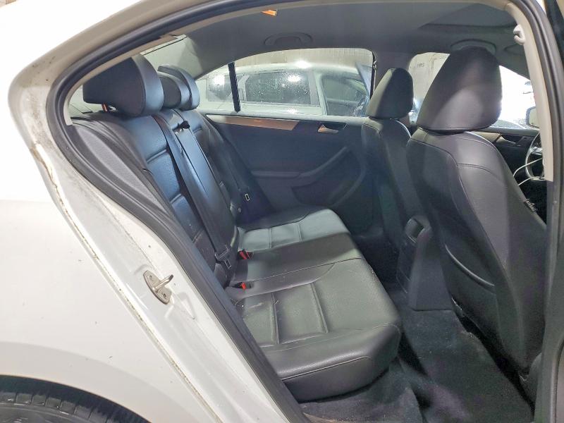 63173166 :رقم المزاد ، 3VWDB7AJ2HM295720 vin ، 2017 Volkswagen Jetta مزاد بيع