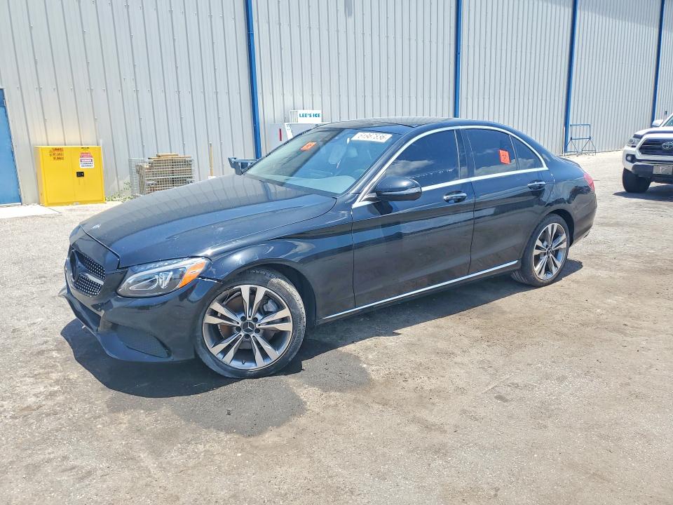 61967836 :رقم المزاد ، 55SWF4JB3GU150307 vin ، 2016 Mercedes-benz C مزاد بيع
