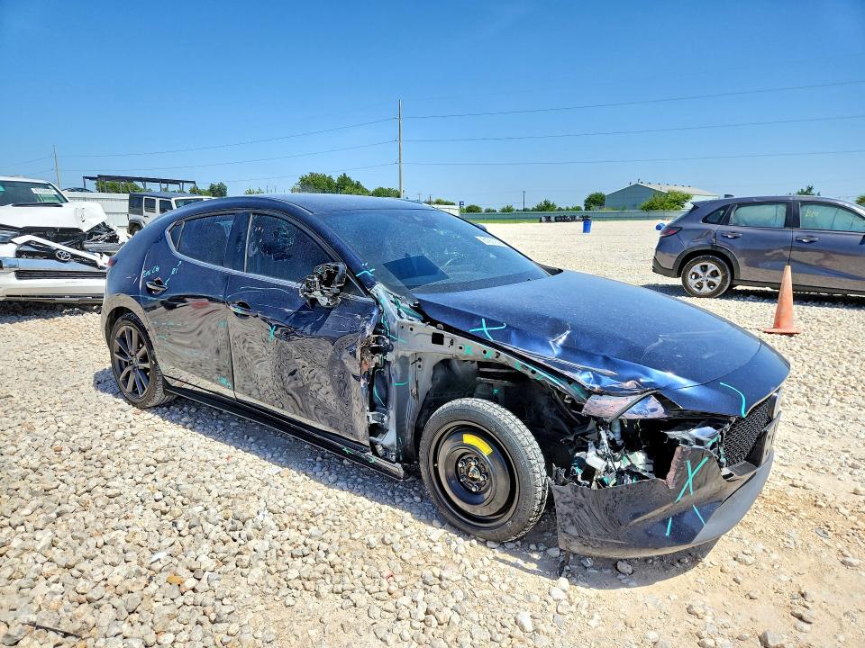 Продажа на аукционе авто 2019 Mazda 3, vin: JM1BPAMMXK1146751, номер лота: 61901636
