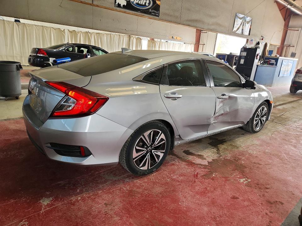 2016 Honda Civic მანქანა იყიდება აუქციონზე, vin: 2HGFC1F74GH635922, აუქციონის ნომერი: 60360326