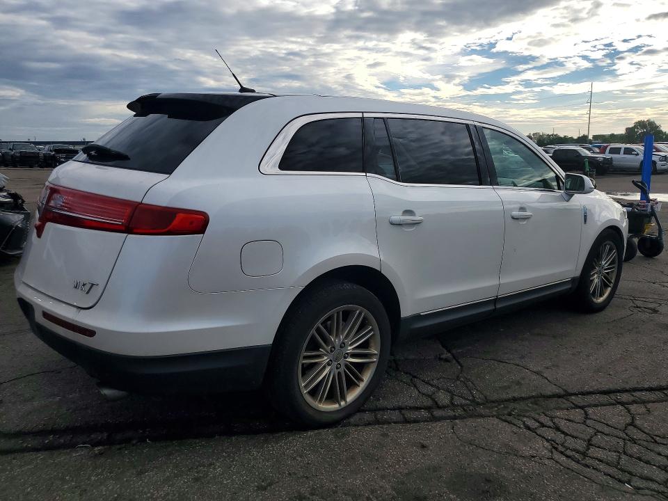 Продаж на аукціоні авто 2017 Lincoln Mkt, vin: 2LMHJ5AT5HBL01086, номер лоту: 62492766