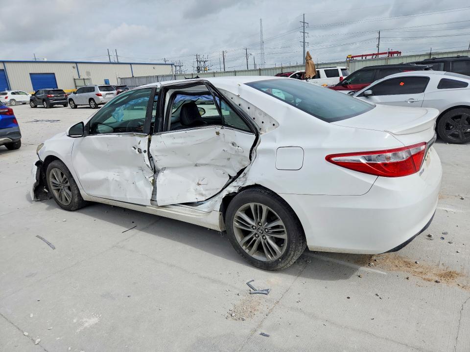 2015 Toyota Camry მანქანა იყიდება აუქციონზე, vin: 4T1BF1FK7FU031250, აუქციონის ნომერი: 60839966