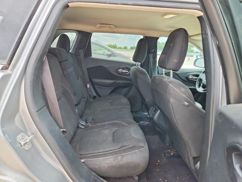 60852236 :رقم المزاد ، 1C4PJLCB7GW209530 vin ، 2016 Jeep Cherokee مزاد بيع