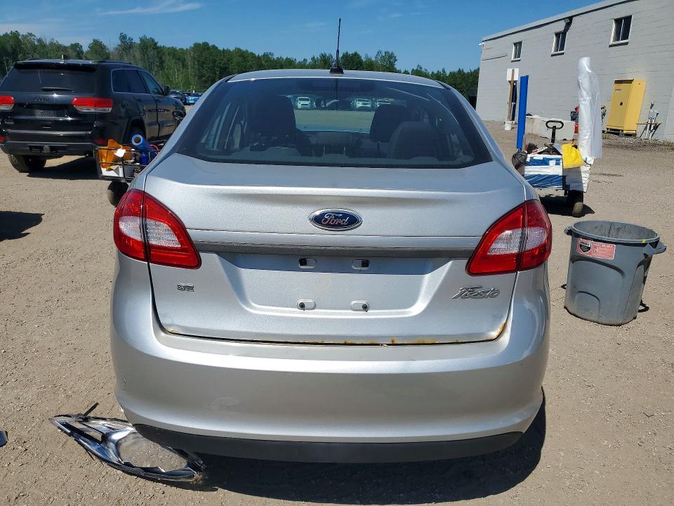 2013 Ford Fiesta მანქანა იყიდება აუქციონზე, vin: 3FADP4BJ6DM166378, აუქციონის ნომერი: 55595686
