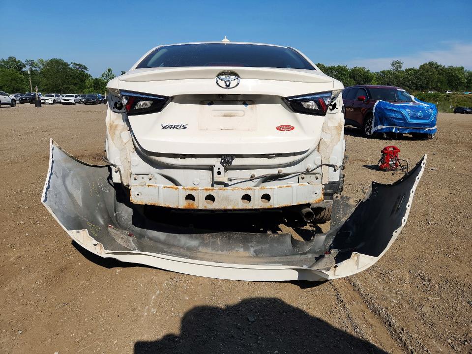 2019 Toyota Yaris მანქანა იყიდება აუქციონზე, vin: 3MYDLBYV6KY520590, აუქციონის ნომერი: 60816236