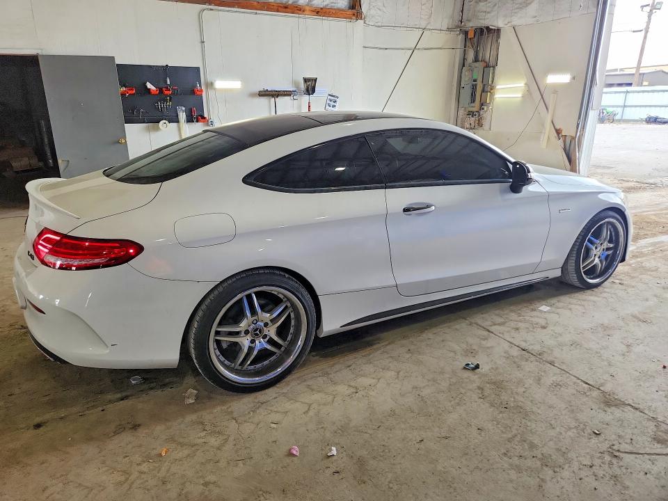 60117106 :رقم المزاد ، WDDWJ6EB4JF625851 vin ، 2018 Mercedes-benz C مزاد بيع