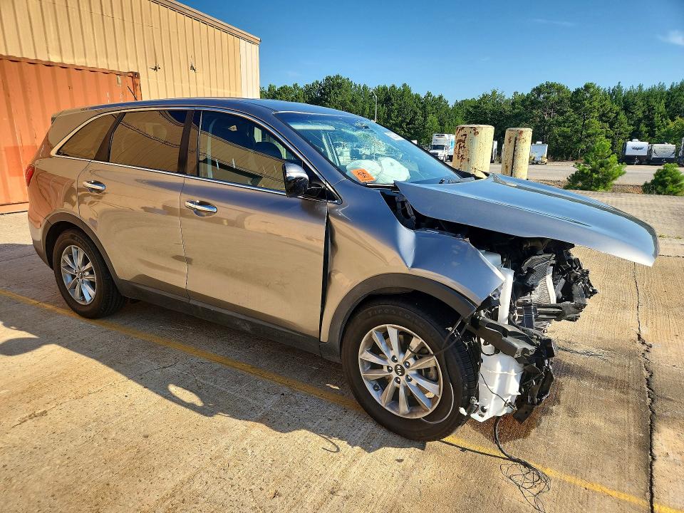 60327946 :رقم المزاد ، 5XYPG4A39KG531012 vin ، 2019 Kia Sorento مزاد بيع