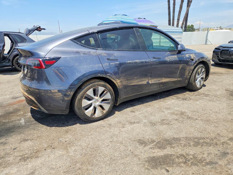Продажа на аукционе авто 2023 Tesla Model Y, vin: 7SAYGDEEXPF909985, номер лота: 61824766