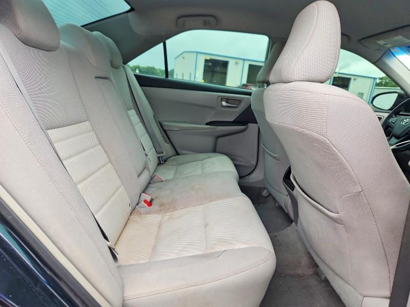 2015 Toyota Camry Hybrid მანქანა იყიდება აუქციონზე, vin: 4T1BD1FK9FU145675, აუქციონის ნომერი: 60812336