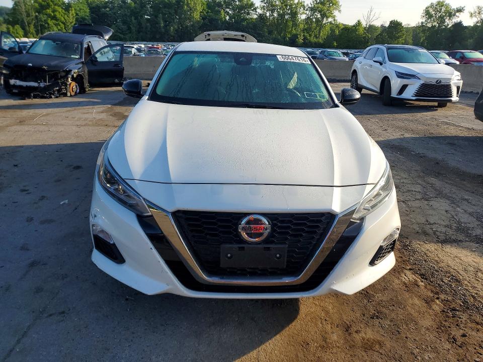 Продаж на аукціоні авто 2021 Nissan Altima, vin: 1N4BL4CV3MN400079, номер лоту: 60647616