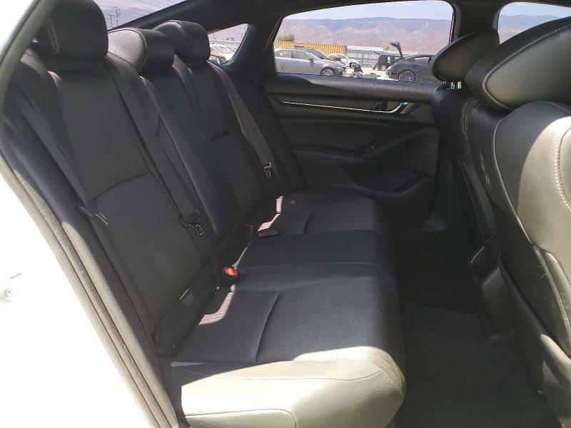 Продажа на аукционе авто 2022 Honda Accord, vin: 1HGCV3F23NA018374, номер лота: 62067866