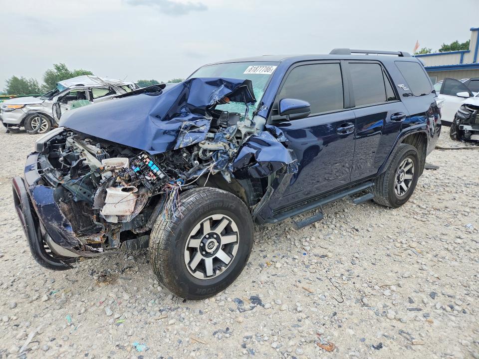 Продажа на аукционе авто 2022 Toyota 4runner, vin: JTEPU5JR8N6036225, номер лота: 61877786