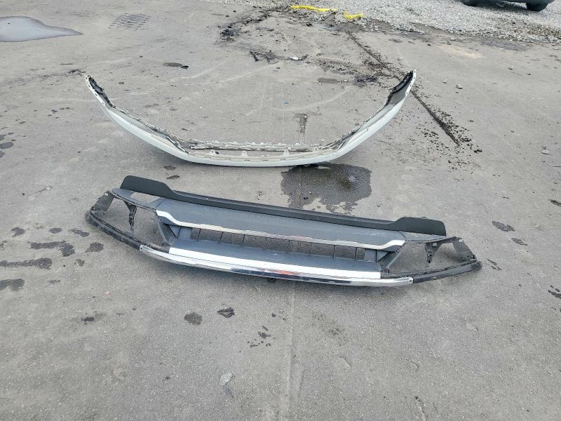 61352146 :رقم المزاد ، WVGEF9BP0GD011047 vin ، 2016 Volkswagen Touareg مزاد بيع