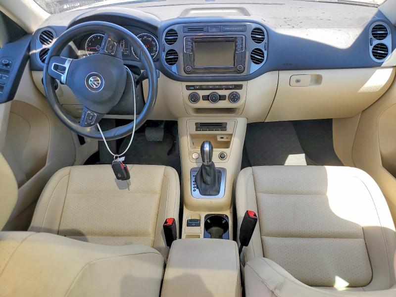 2017 Volkswagen Tiguan მანქანა იყიდება აუქციონზე, vin: WVGSV7AXXHK018676, აუქციონის ნომერი: 60855086