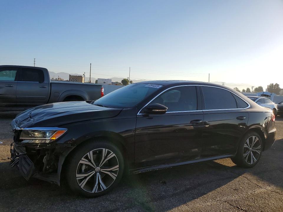 60844326 :رقم المزاد ، 1VWCA7A30LC018526 vin ، 2020 Volkswagen Passat مزاد بيع
