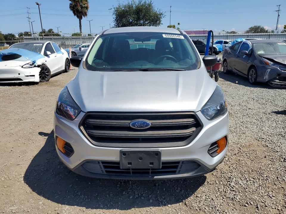60066346 :رقم المزاد ، 1FMCU0F74KUB63103 vin ، 2019 Ford Escape مزاد بيع