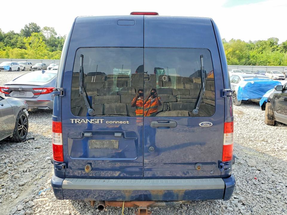 2010 Ford Transit Connect მანქანა იყიდება აუქციონზე, vin: NM0LS7DN6AT027335, აუქციონის ნომერი: 62508726